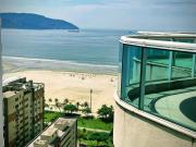 Flat quadra da Praia com Garagem Piscina Ar Condic