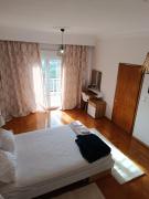 Top Néon Petrítsion