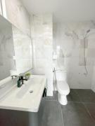 Blue Andaman Seaview Families Suite Apartment