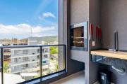 Luxuoso Loft em Condomínio com Piscina a 150m do Mar