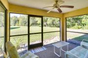 Pet-Friendly Lakeland Condo with Screened Porch!