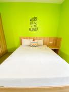 Behomy Maxley Lippo Karawaci