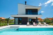 Villa Arestea near Pula with heated pool, sea view, wellness & playground