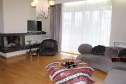 Tsiklauri Luxurious Apartment in the City Centre