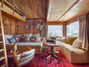 Mazot confortable dans les sapins, skis aux pieds à Courchevel - FR-1-564-97