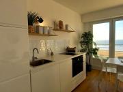 Superbe studio avec alcôve rénové près de la mer - FR-1-323-475