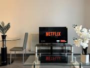 Beautiful 1 Bed Apartment City Centre Birmingham! Awesome Location!