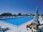 Colourful seaside flat with pool on the rooftop Colourful seaside flat with pool on the rooftop