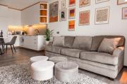 Bright Kaunas apartment with Castle view