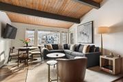 Aspenwood Studio plus Loft - J12