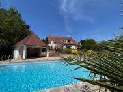 Villa avec piscine à 10 min du circuit des 24h du Mans