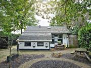 Scenic Stay Near Town & Lake