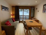 Studio rénové 4 pers. à Mottaret, pied des pistes, commerces à proximité - FR-1-411-382