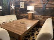 vue splendide montagnes centre village pieds des pistes et remontées Mécaniques