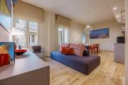 Lucy Florence charming modern apartment near Piazza della Libertà