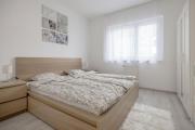 BB Apartment - 2BR with parking close to centre