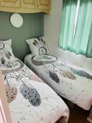 Equi lodge dans la forêt proche Disney