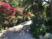 Appartement dans maison, jardin et piscine privés