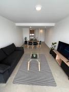 Departamento con parrilla y cochera cubierta Playa Grande