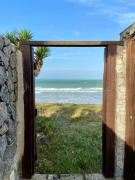 Casa Búzios pé na areia