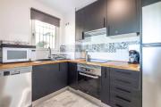 Costa del sol 45p with pool & 3 away from beach