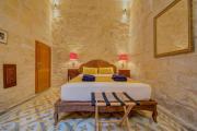 Top Cospicua