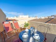 H2M Lazcano with sunny terrace in old town
