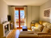 Apartamento en el centro de Benasque con piscina