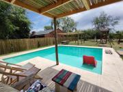 Propiedad Privada con Piscina y parque