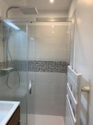 Paris Charenton logement chaleureux & fonctionnel