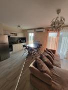 appartement t2 hyères piscine