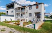 1 Bedroom Amazing Apartment In Pula