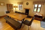 OAKLEY LODGE- LUXURY FARM COTTAGE