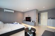 Top Lat Krabang
