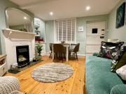 Quaint Cottage in the heart of Arundel