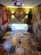 Les Charmes-Balnéothérapie-Vidéoprojecteur-Netflix