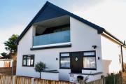 The Beach House with Balcony North Wales
