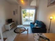 Appartement confortable dans la verdure avec vue sur la piscine collective - FR-1-323-493