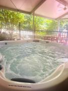 Two Mountains Lodge - Modern Alpine Retreat with Spa - 3mins to Mt Buller