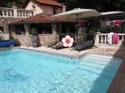 Appartement design avec piscine