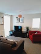 Modern 2 Bed, 2 Bath Apartment Near Etihad Stadium and Coop Live