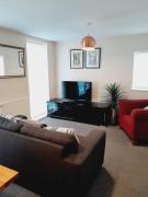 Modern 2 Bed, 2 Bath Apartment Near Etihad Stadium and Coop Live