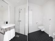 Cozy, Modern Studio w. Workspace