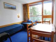 Résidence Belles Challes - Studio 4 personnes à Arc 1800 skis aux pieds et proche des commerces dans le village du Charvet MAE-2092