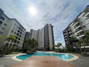 Stylish Iloilo condo w Netflix and pool access