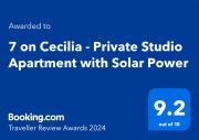 7 on Cecilia - Private Studio Apartment with Solar Power