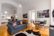 Broadway apartment downtown -2 Bedrooms-2 Livingrooms
