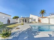 Holiday Home Villa Montgrí by Interhome