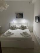 White House Lounge Supreme apartment