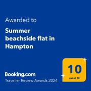 Beachside flat with free parking